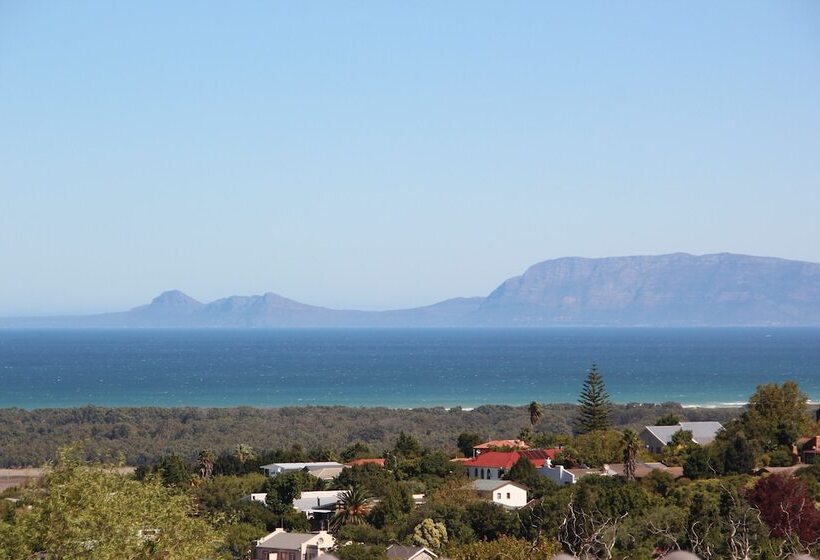 פנסיון Southern Cross Guesthouse