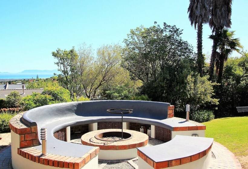 פנסיון Southern Cross Guesthouse