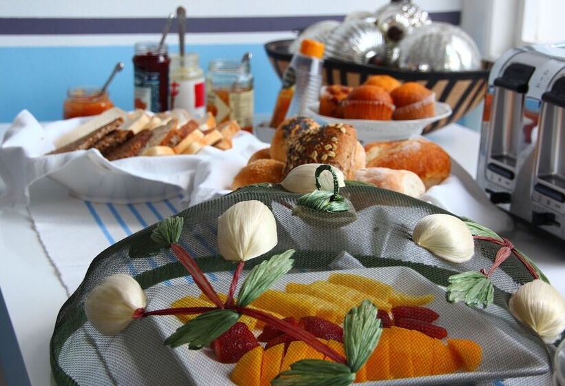 פנסיון Southern Cross Guesthouse