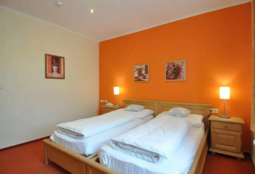 Wellness Hotel Zlatá Lípa