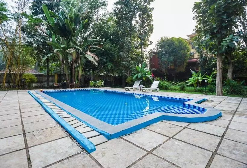 6 Bedrooms Nr Majorda Beach With Pool