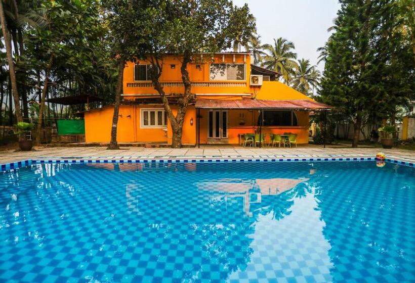 6 Bedrooms Nr Majorda Beach With Pool