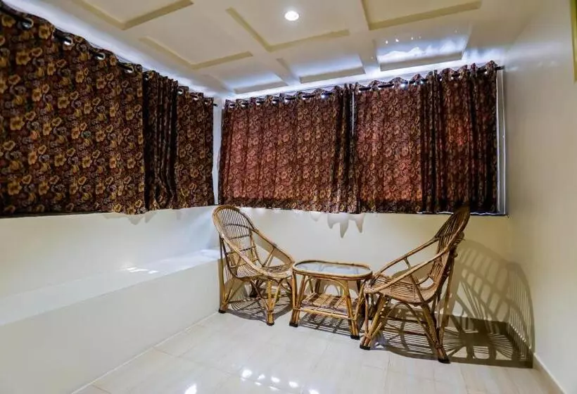 6 Bedrooms Nr Majorda Beach With Pool