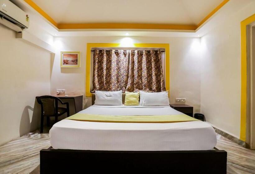 6 Bedrooms Nr Majorda Beach With Pool