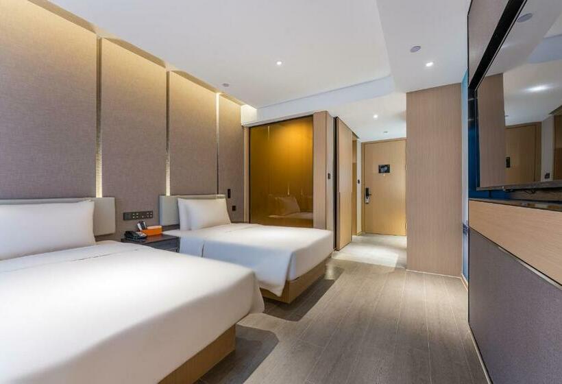 Atour Hotel Huzhou City Government