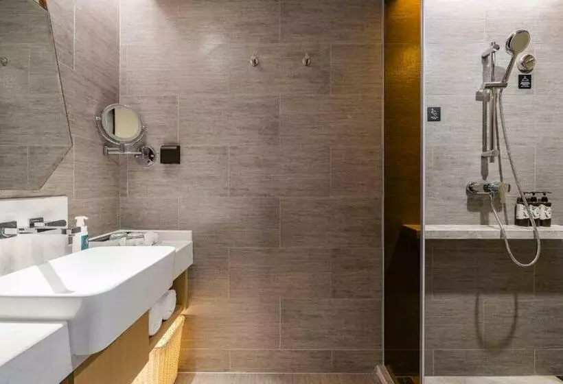 Atour Hotel Suzhou North High Speed Railway Station