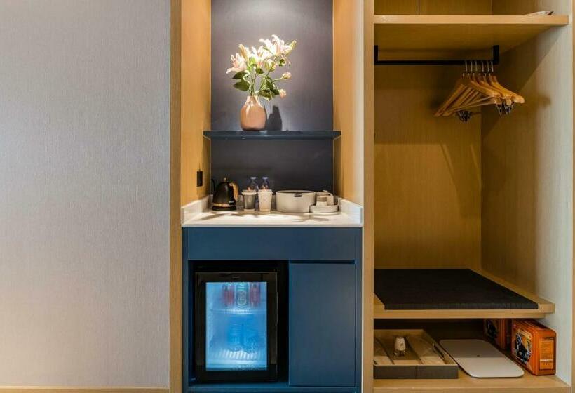 Atour Hotel Suzhou North High Speed Railway Station