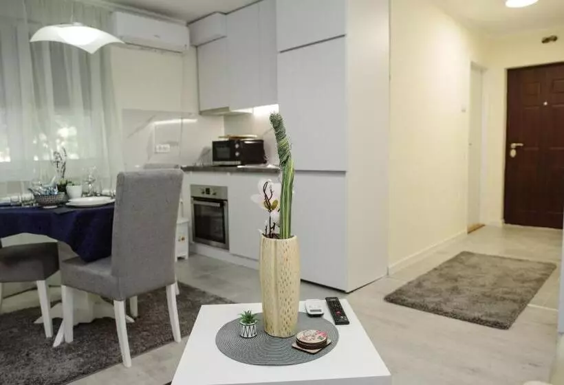 đill Apartment