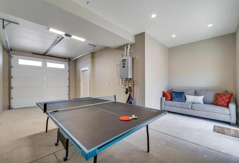 Midtown Retreat Quiet, Work Friendly, And Mtn Views