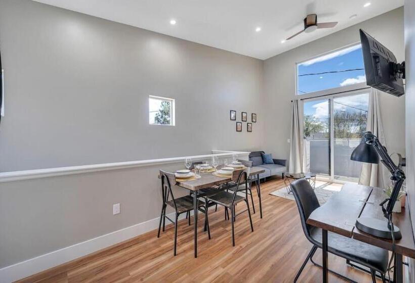 Midtown Retreat Quiet, Work Friendly, And Mtn Views