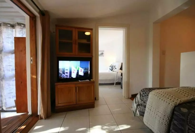 ペンション 17 Hawkes Head Self Catering