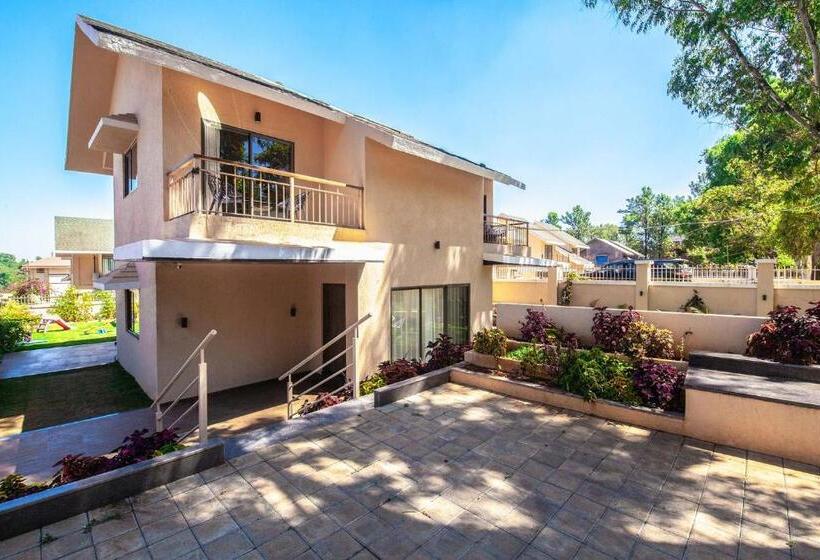 Stayvista S Stars & Boulevards With Kids Zone, Gazebo Lawn, Stargazing Glass Ceiling, Indoor Activit