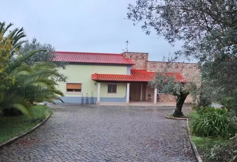 Villa Do Alqueidão
