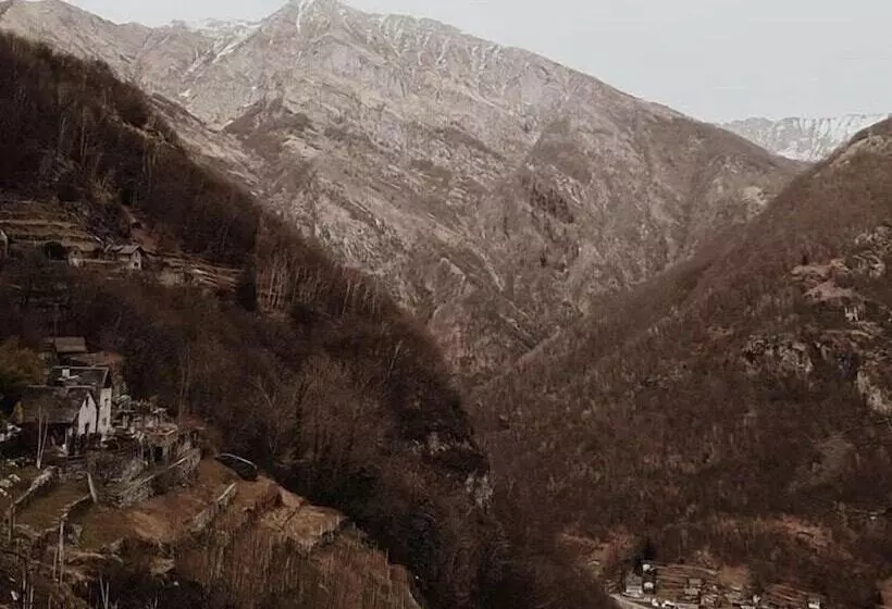 Casa Bruja Tradizionale Rustico Ticinese