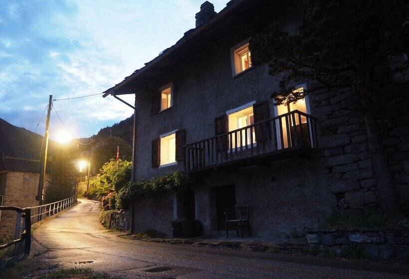 Casa Bruja Tradizionale Rustico Ticinese