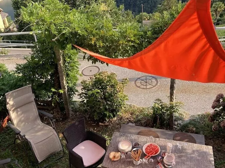 Casa Bruja Tradizionale Rustico Ticinese