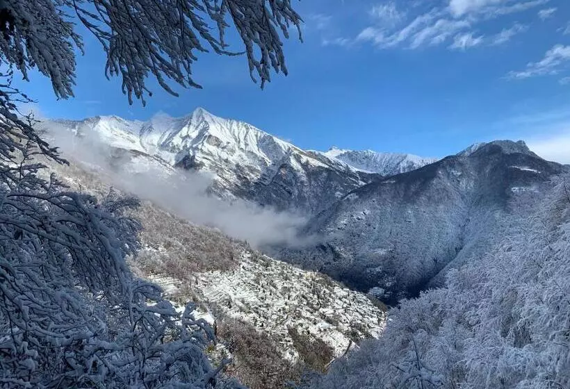 Casa Bruja Tradizionale Rustico Ticinese