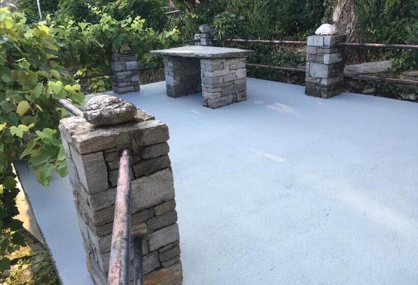 Casa Bruja Tradizionale Rustico Ticinese