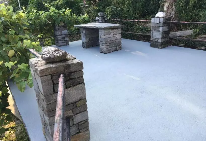 Casa Bruja Tradizionale Rustico Ticinese