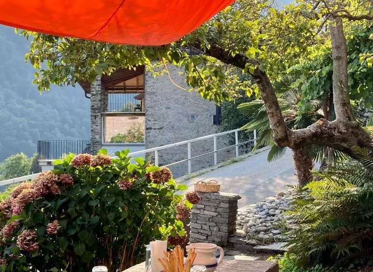 Casa Bruja Tradizionale Rustico Ticinese