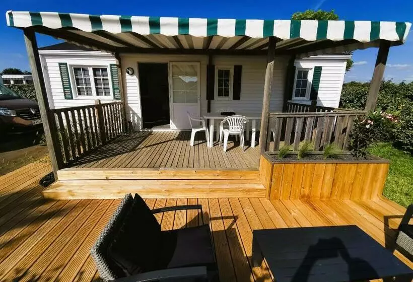Chalet Proche De La Mer   Piscines Chauffees