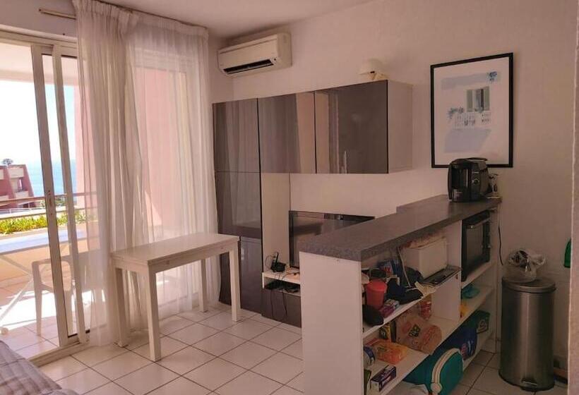 T3 Climatisé Face à La Mer