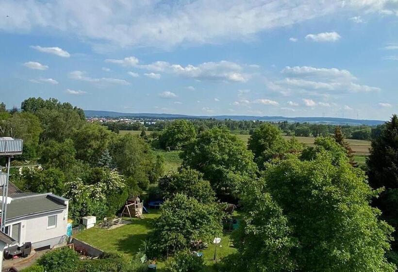 Helles, Ruhiges, Neues Quartier, Herkules Blick