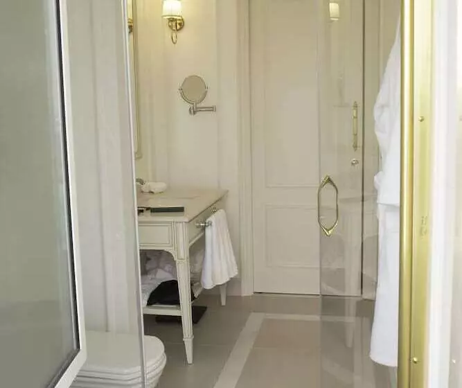 هتل Anim Boutique