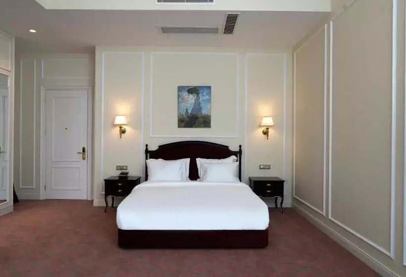 هتل Anim Boutique