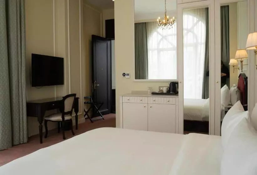 هتل Anim Boutique