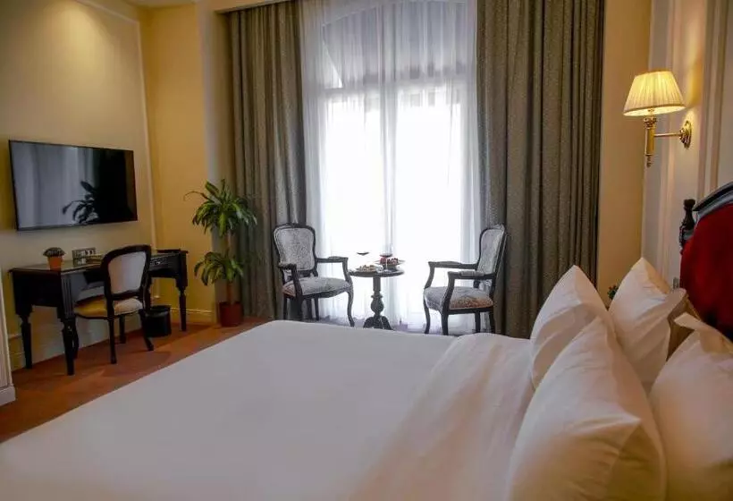 هتل Anim Boutique