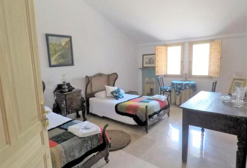 Отель Castell Granadella