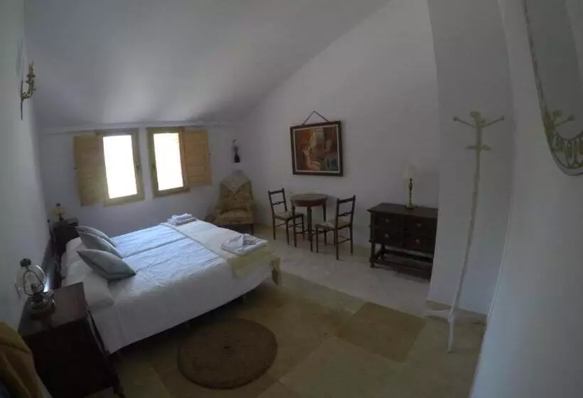 Hotelli Castell Granadella