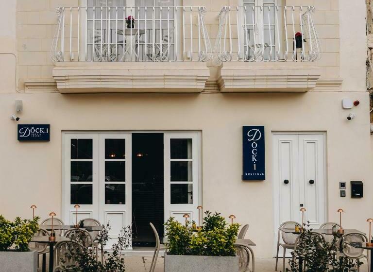 هتل Dock 1 Boutique