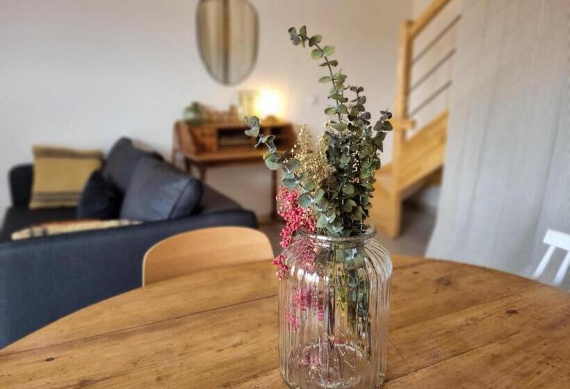 La Cabane De Jeanne ~ 10 Minutes à Pied De L Océan