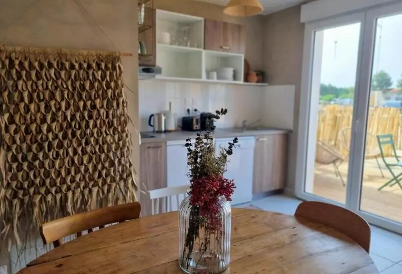 La Cabane De Jeanne ~ 10 Minutes à Pied De L Océan