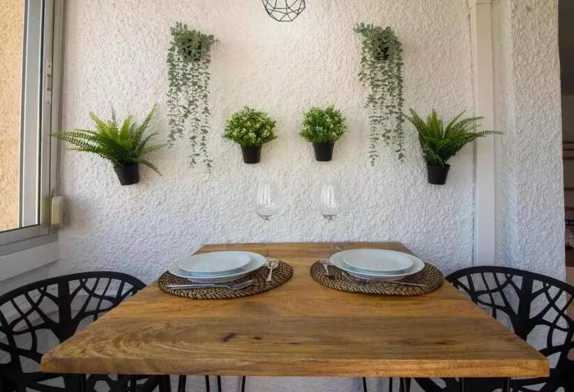 Larios Dos 504. Estudio Con Vistas Al Mar Cerca De La Playa