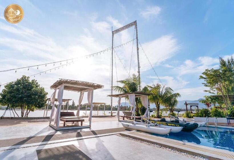 منتجع Jasmine River Front