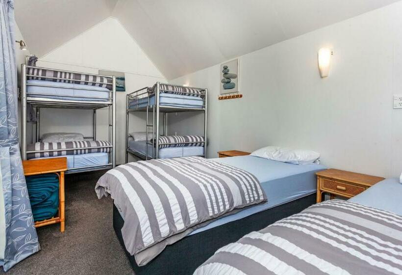 Tidewater Motel And Budget Accommodation