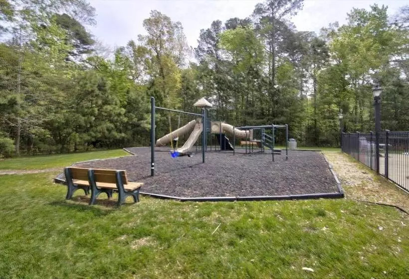 37556 Leisure Dr