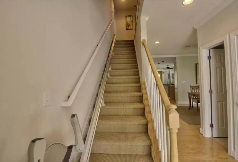 37556 Leisure Dr
