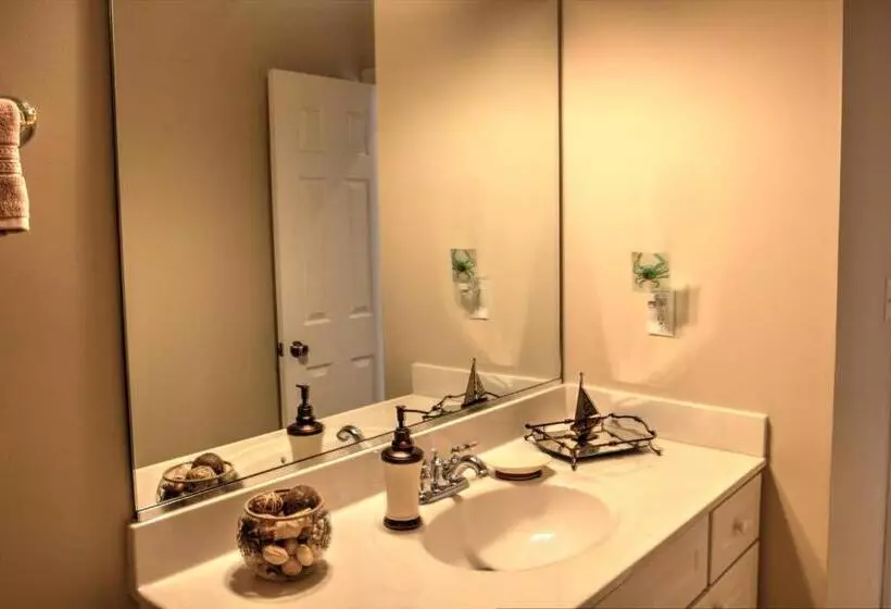 37556 Leisure Dr