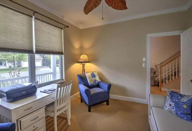 37556 Leisure Dr