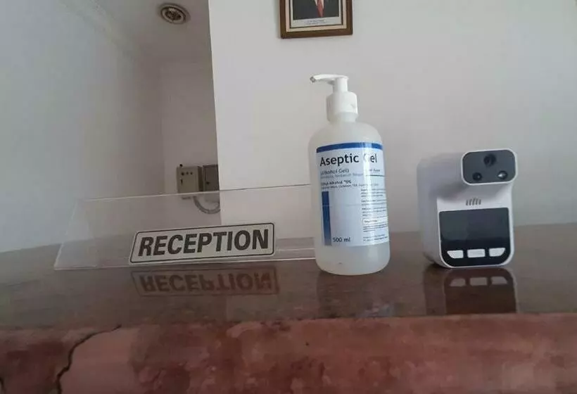 ホテル Akbar Syariah Banyumas Redpartner