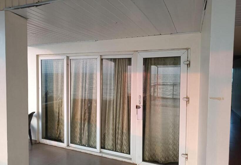 호텔 Baywatch Beach Homes