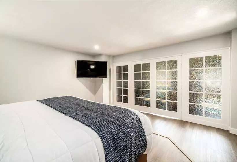 هتل Mainstay Suites