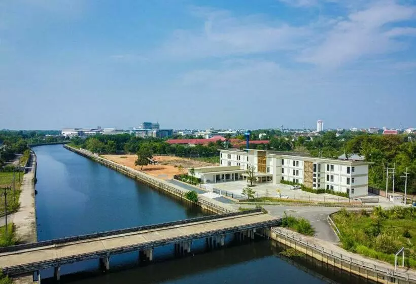 ホテル Lueangchan Orchid