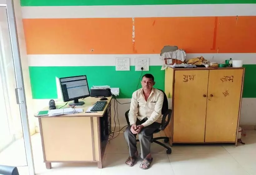 ホテル Oyo 86189 Glaxy