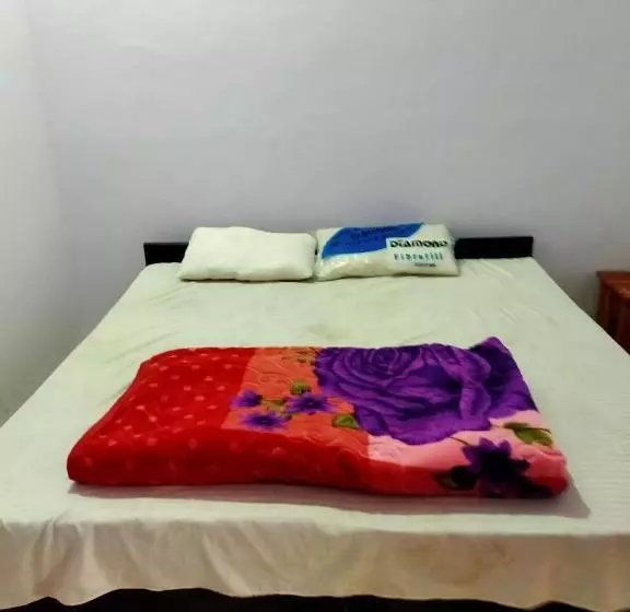 ホテル Oyo 86189 Glaxy