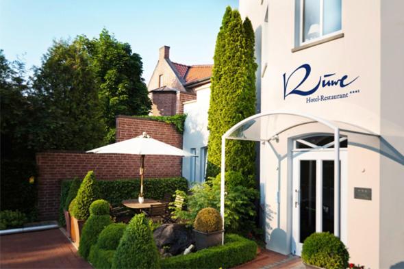 酒店 Restaurant Rüwe